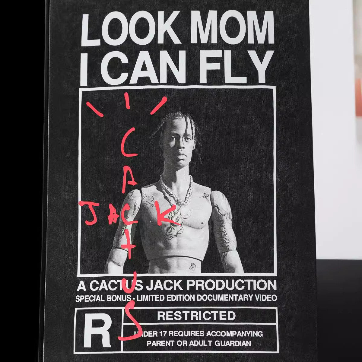 Look Mom I Can Fly Tee